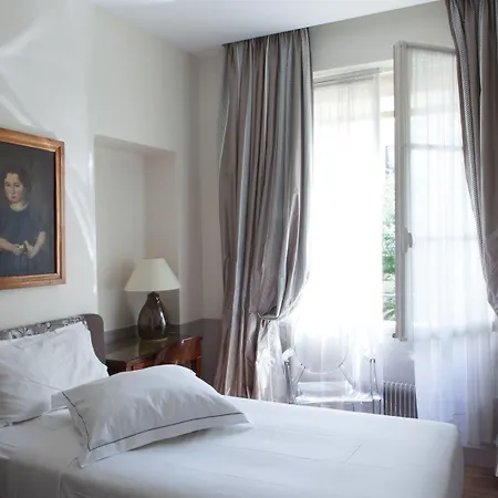 Des Saints Peres - Esprit De France