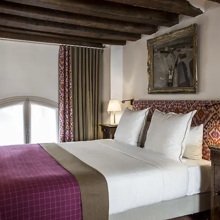 Des Saints Peres - Esprit De France 4*