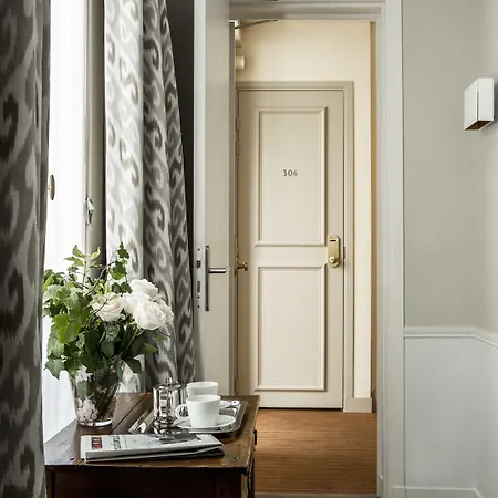 Des Saints Peres - Esprit De France Paris