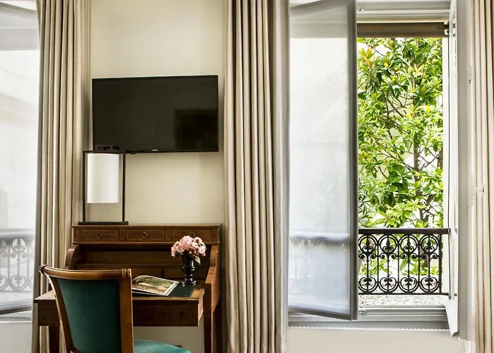 Des Saints Peres - Esprit De France 4* 파리