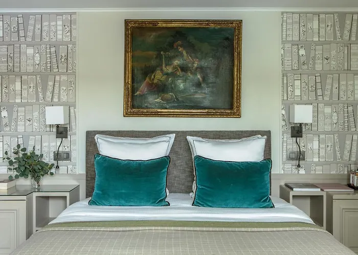 Des Saints Peres - Esprit De France